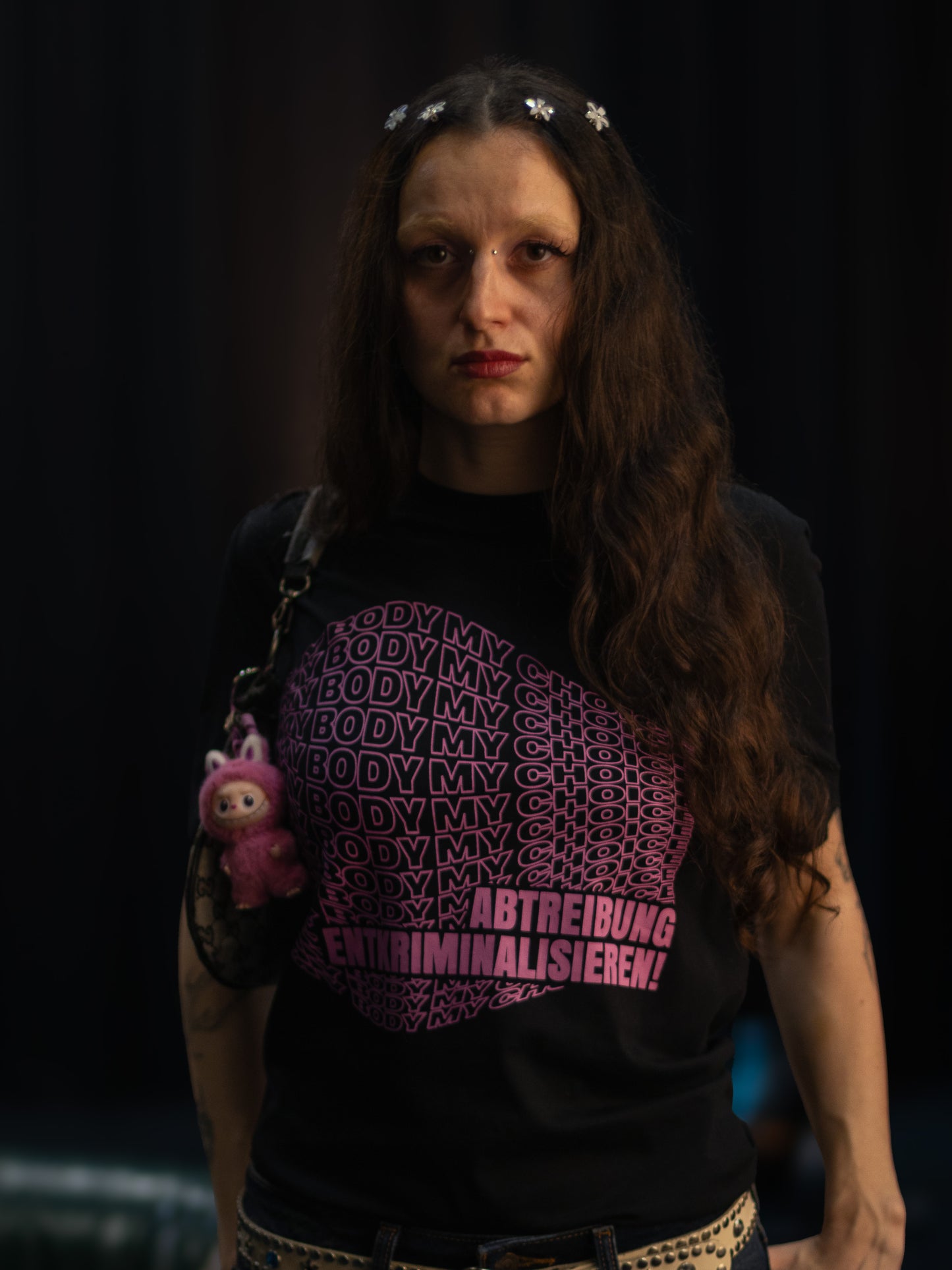 schwarzes Solishirt "Abtreibung Entriminalisieren"